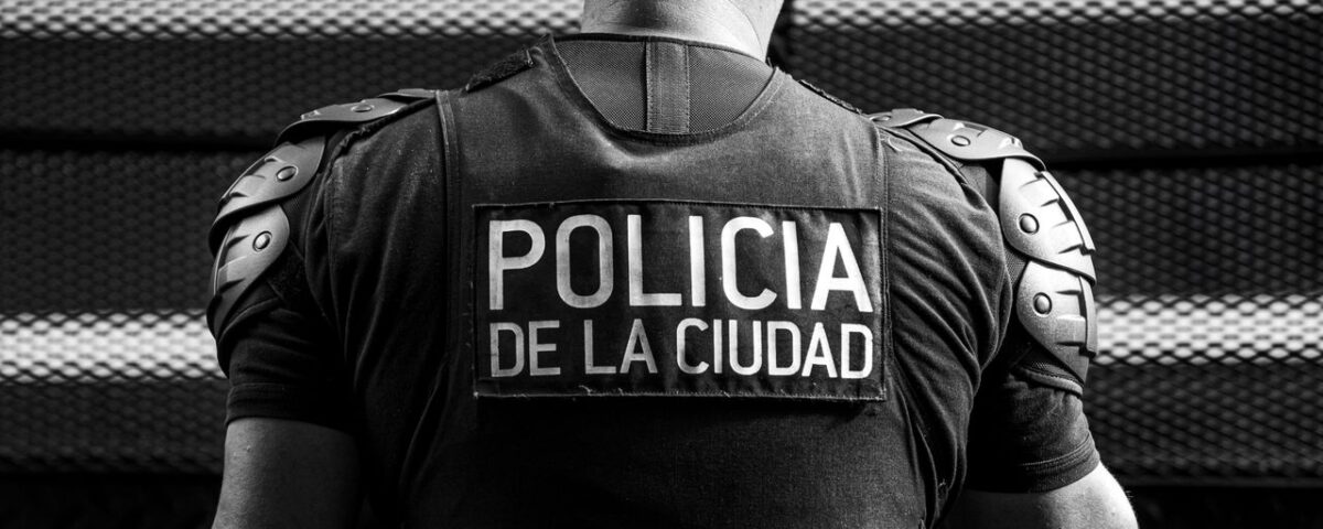 la policía me está buscando